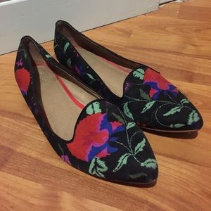 Joie slip on flats size 37
